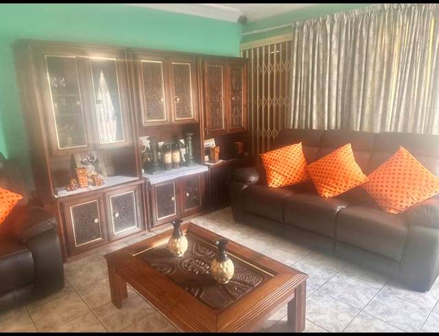 3 BEDROOM HOUSE FOR SALE IN CHANTELLE